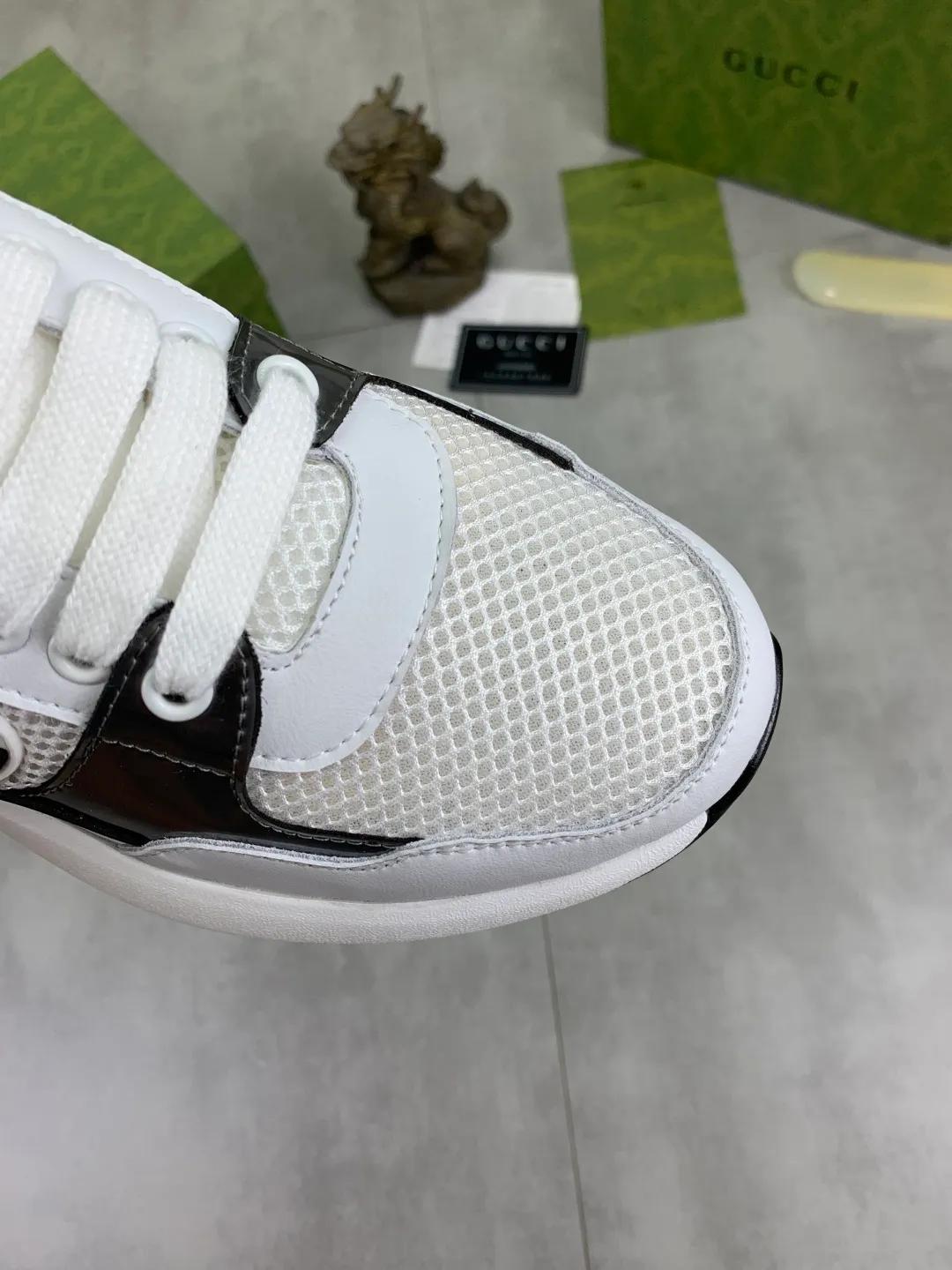 Men's men's shoes 💰P420💰【New model】 🆘 The latest model from Gucci official website🎁Classic casual and fashionable men's shoes👟Best model💥The style is simple and elegant, exclusive for trendy men. Unique official website latest brand elements👑Gucci original decoration, fashionable and generous, the fabric is made of original soft calfskin➕Comfortable soft pigskin lining ✅The official website specifies wear-resistant rubber outsole_full of elasticity, classic model taken in real life🎬Color: 3️⃣colors available😍Number: 38-44 (45 46 customized)